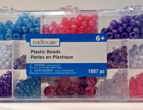 ערכת חרוזים בקופסה מחולקת ליצירה