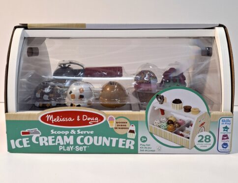 Melissa & Doug דוכן גלידה מעץ מלא